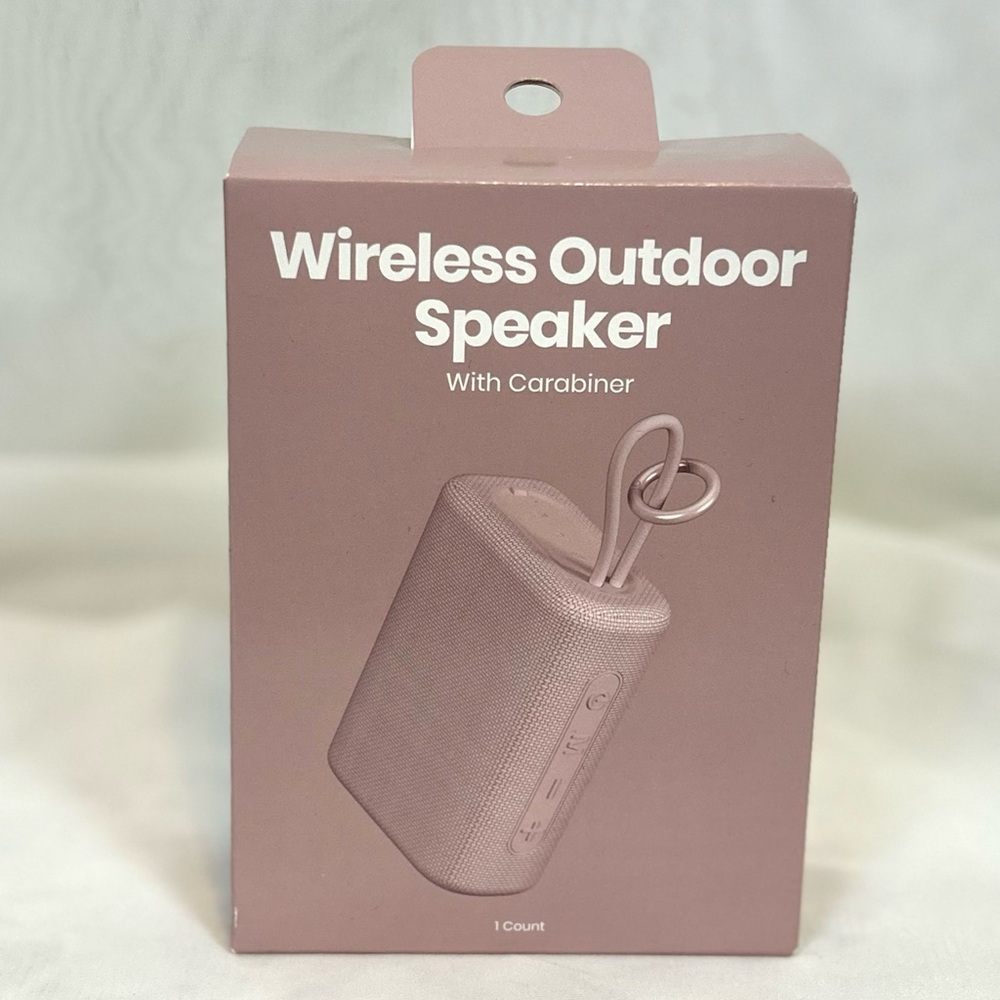 New Gems Wireless Outdoor Speaker with Carabiner / Mauve Pink